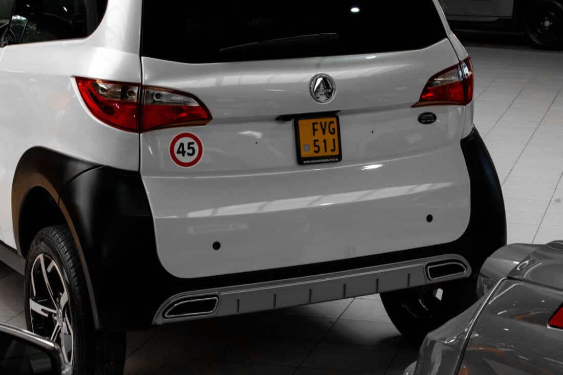 Aixam Crossover Premium Emotion 2020 Brommobiel Occasion Parelmoer Wit Metallic