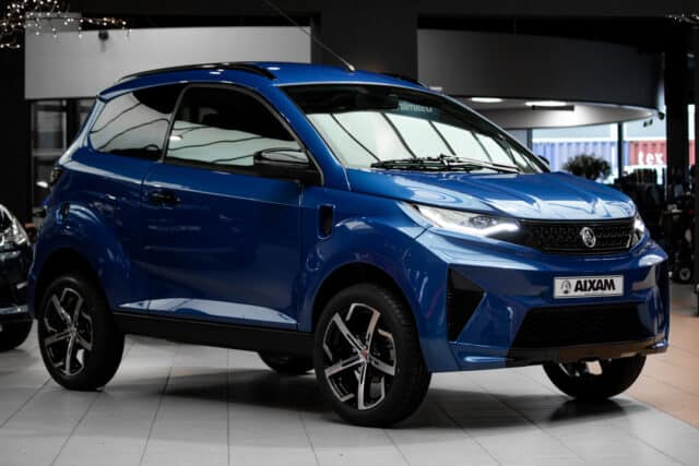 Aixam E Crossover Premium Ambition 2025 Brommobiel Elektrisch Saffierblauw Metallic