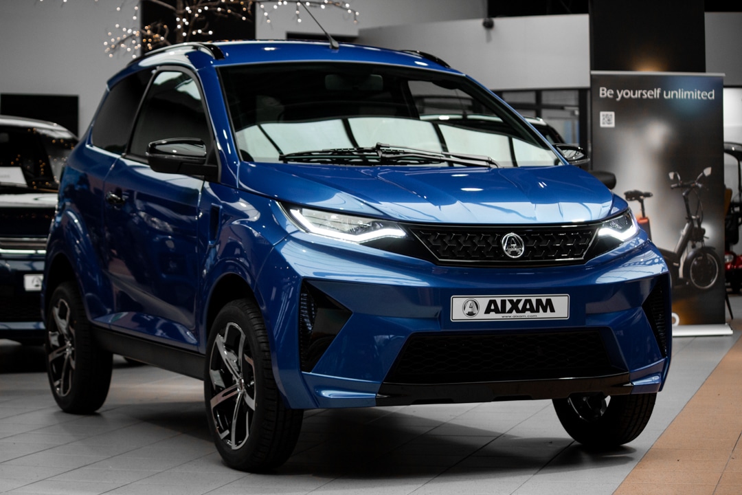 Aixam E Crossover Premium Ambition 2025 Brommobiel Elektrisch Saffierblauw Metallic