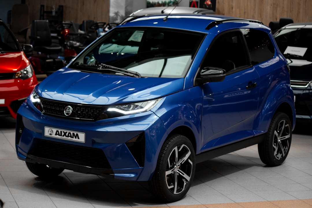 Aixam E Crossover Premium Ambition 2025 Brommobiel Elektrisch Saffierblauw Metallic