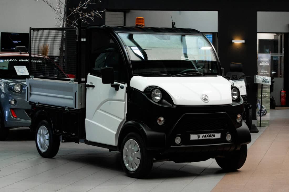 3x Aixampro E Truck Laadbak Met Bladrek 2022 Elektrische Brommobiel Occasion Wit