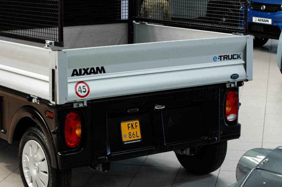 3x Aixampro E Truck Laadbak Met Bladrek 2022 Elektrische Brommobiel Occasion Wit