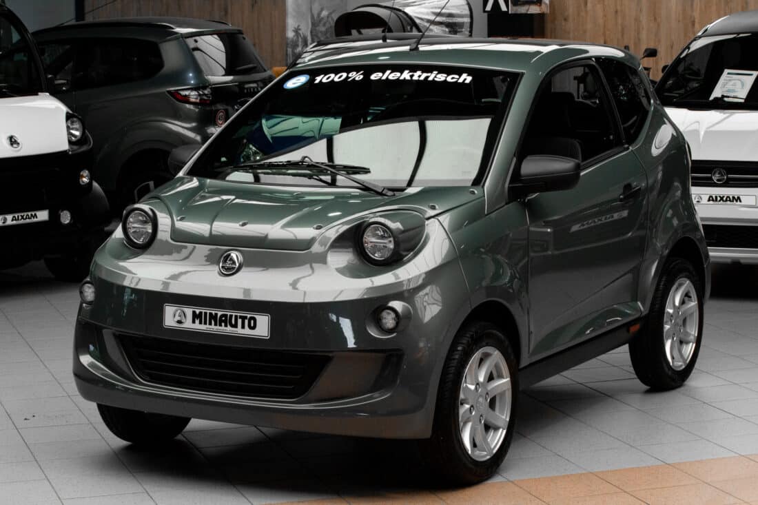 Aixam E Minauto Access 2025 Elektische Brommobiel Titanium Grijs