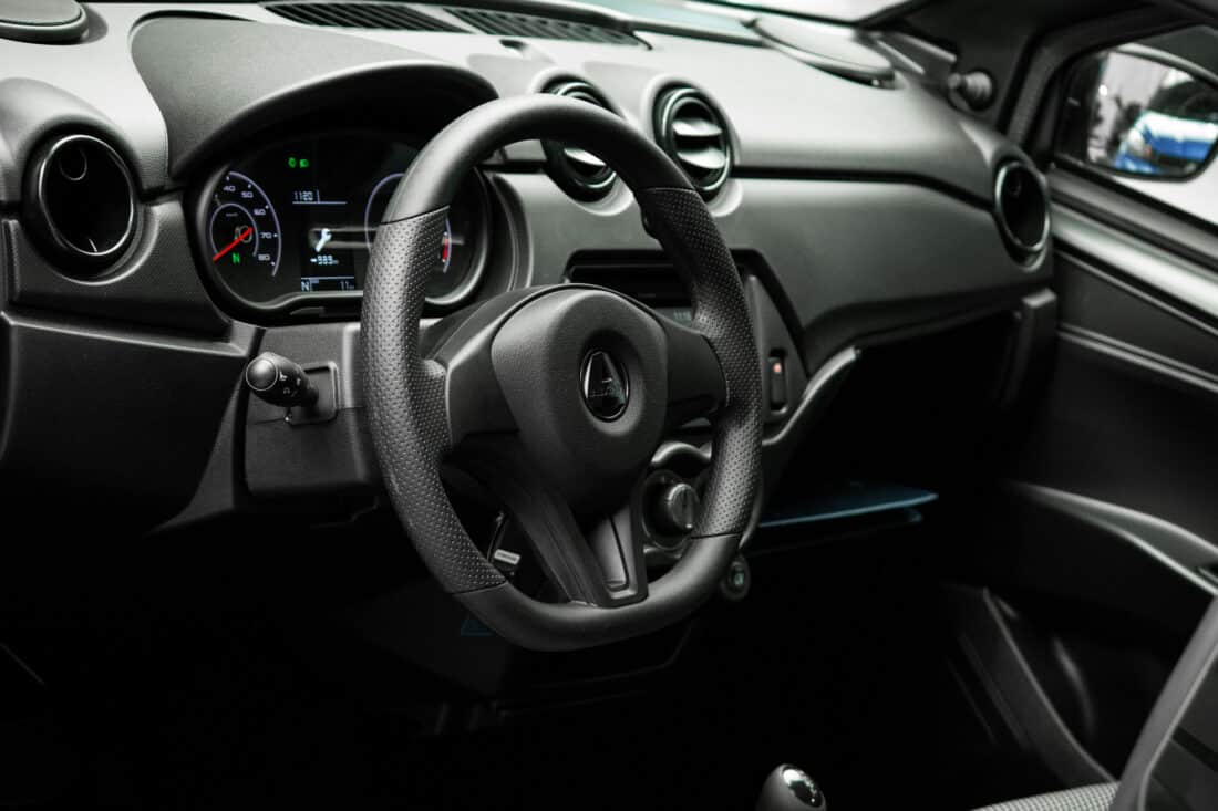 Aixam E Minauto Access 2025 Elektische Brommobiel Titanium Grijs