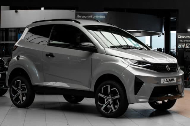 Aixam Crossover Premium Ambition E5 2025 Brommobiel Zilvergrijs Metallic