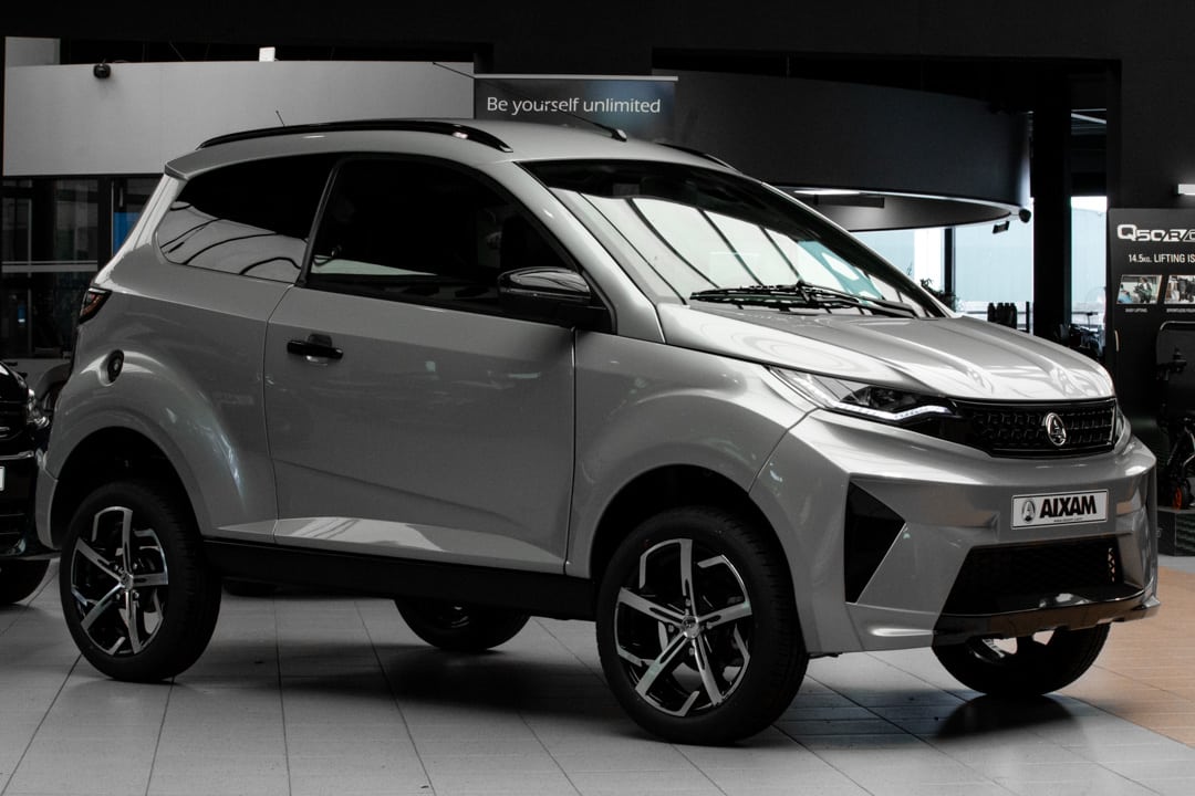 Aixam Crossover Premium Ambition E5 2025 Brommobiel Zilvergrijs Metallic