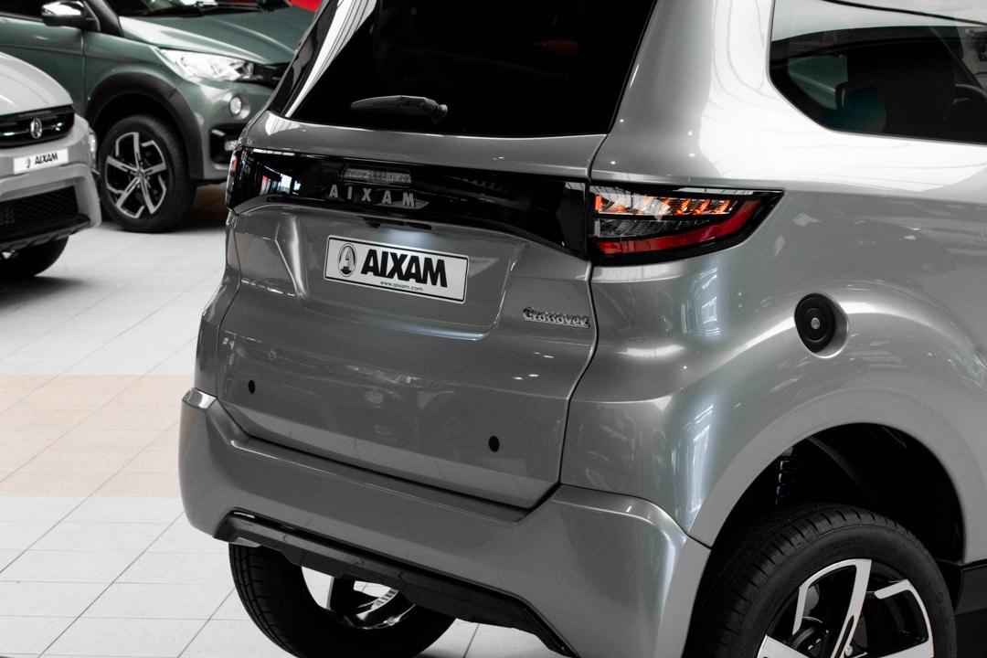 Aixam Crossover Premium Ambition E5 2025 Brommobiel Zilvergrijs Metallic