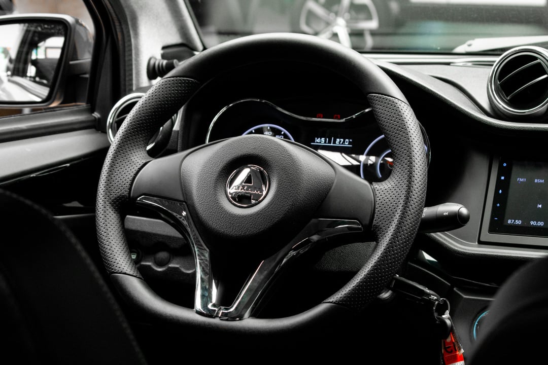 Aixam Crossover Premium Ambition E5 2025 Brommobiel Zilvergrijs Metallic