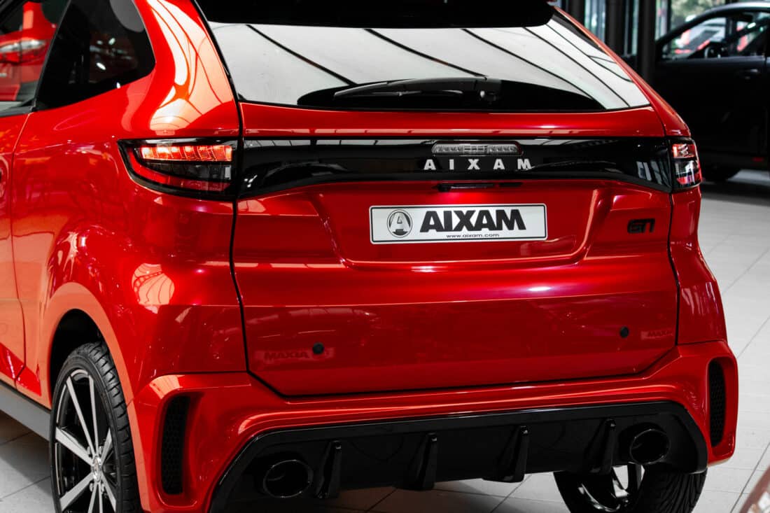 Aixam Crossover Premium Ambition E5 2025 Brommobiel Parelmoerrood Metallic Kopie