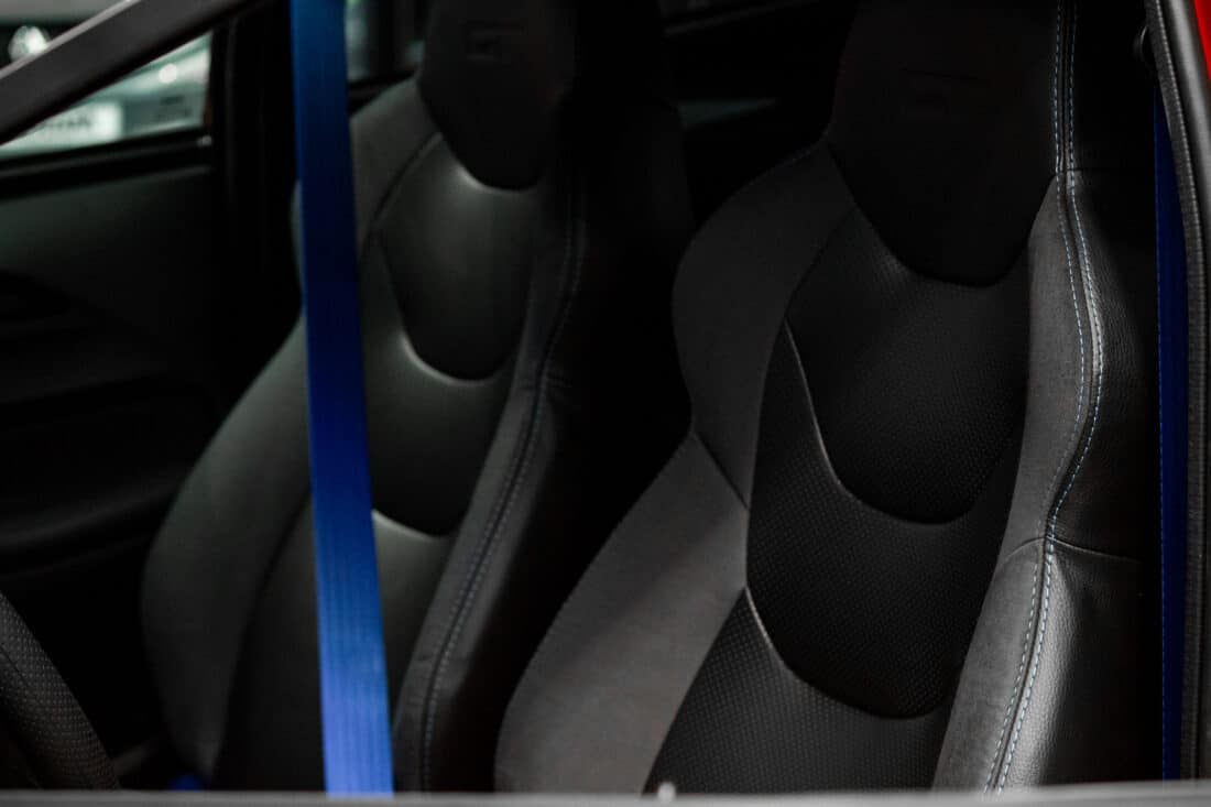 Aixam Crossover Premium Ambition E5 2025 Brommobiel Parelmoerrood Metallic Kopie