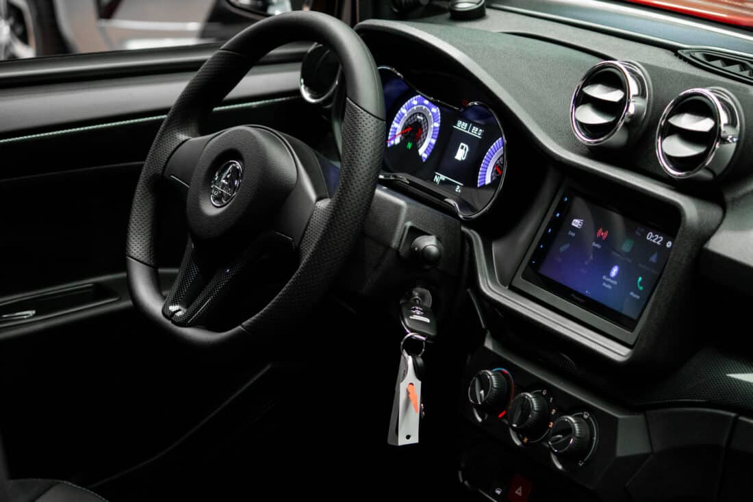 Aixam Crossover Premium Ambition E5 2025 Brommobiel Parelmoerrood Metallic Kopie