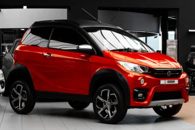 Aixam Crossover Premium Emotion 2021 Brommobiel Occasion Parelmoerrood Metallic