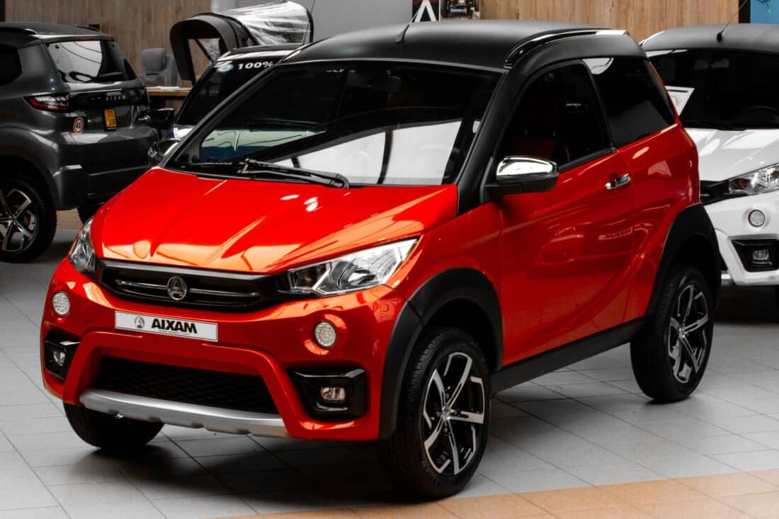 Aixam Crossover Premium Emotion 2021 Brommobiel Occasion Parelmoerrood Metallic