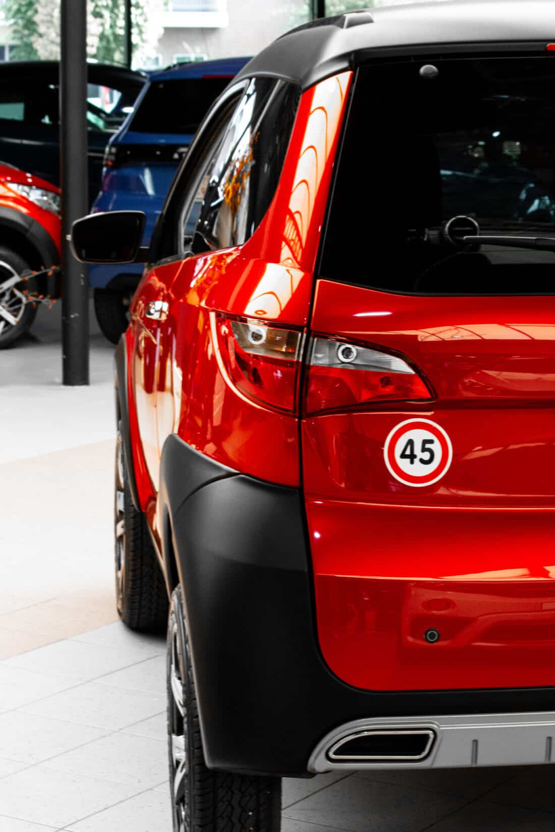 Aixam Crossover Premium Emotion 2021 Brommobiel Occasion Parelmoerrood Metallic
