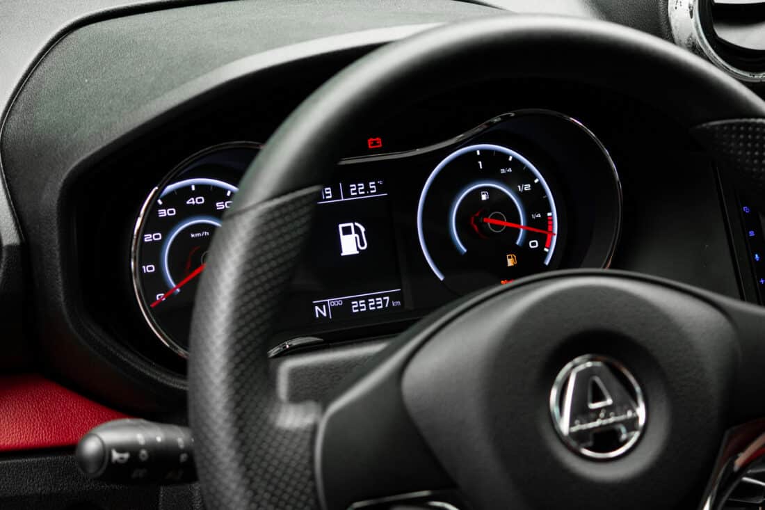 Aixam Crossover Premium Emotion 2021 Brommobiel Occasion Parelmoerrood Metallic
