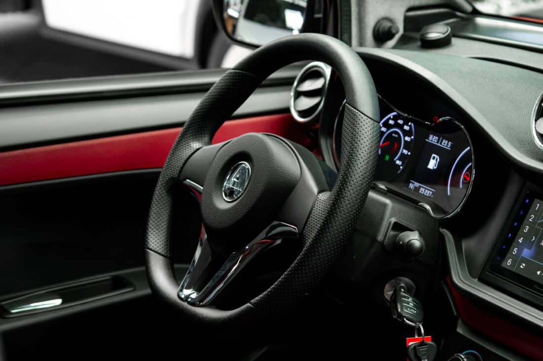 Aixam Crossover Premium Emotion 2021 Brommobiel Occasion Parelmoerrood Metallic