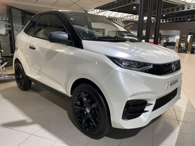 Aixam Coupe Sport Ambition Brommobiel Occasion Wit Metallic Nieuw Binnen