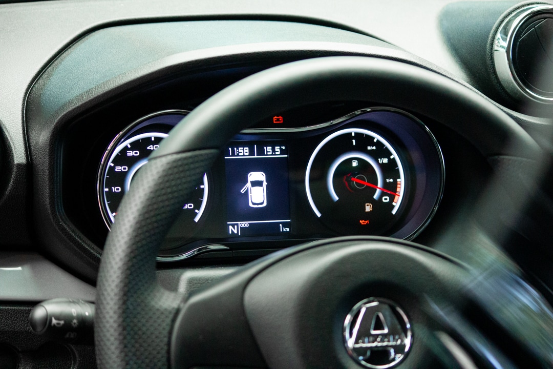 Aixam Crossover Premium Ambition E5 2025 Brommobiel Saffierblauw Metallic