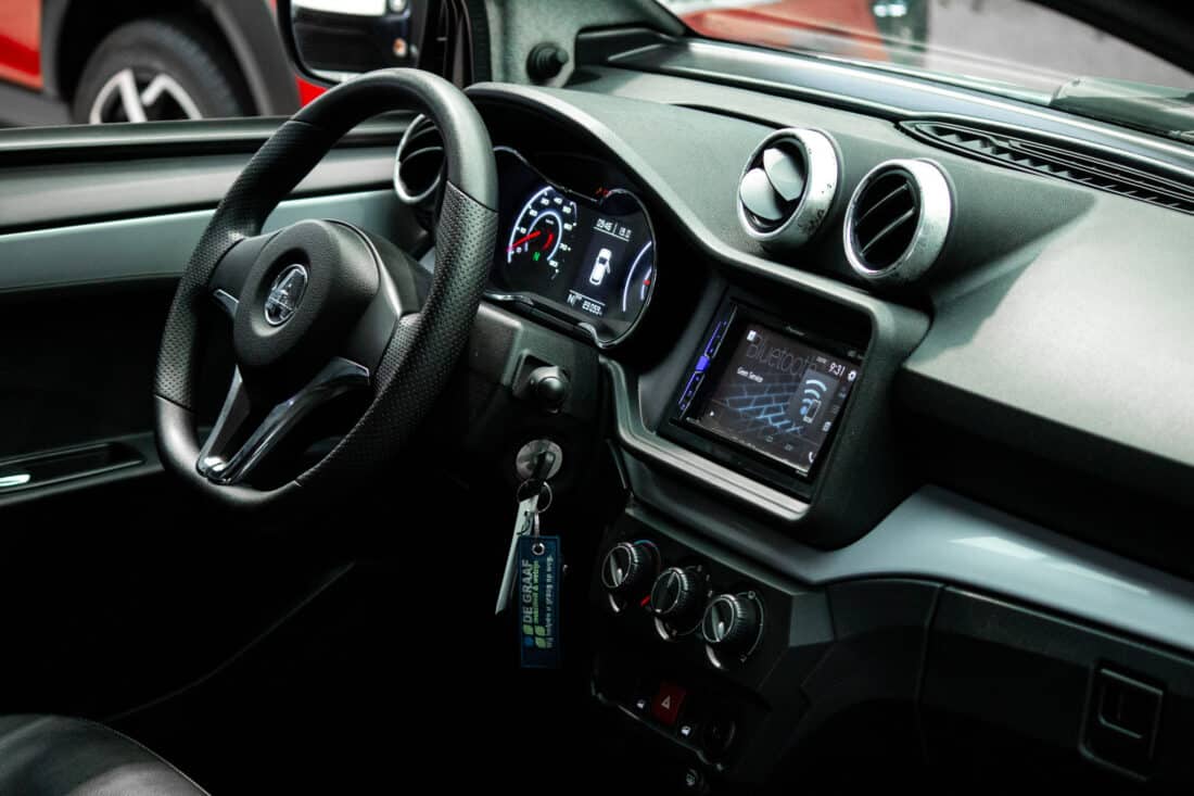 Aixam Crossover Premium Emotion 2021 Brommobiel Occasion Zilvergrijs Metallic