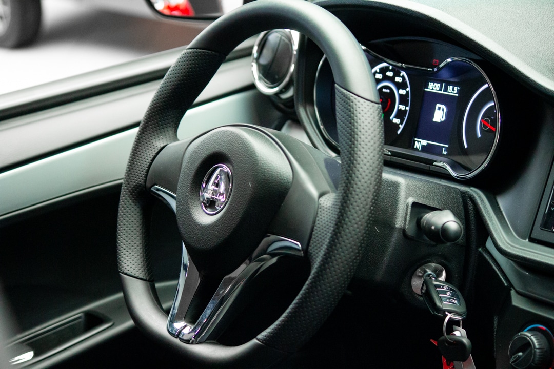 Aixam Crossover Premium Ambition E5 2025 Brommobiel Saffierblauw Metallic