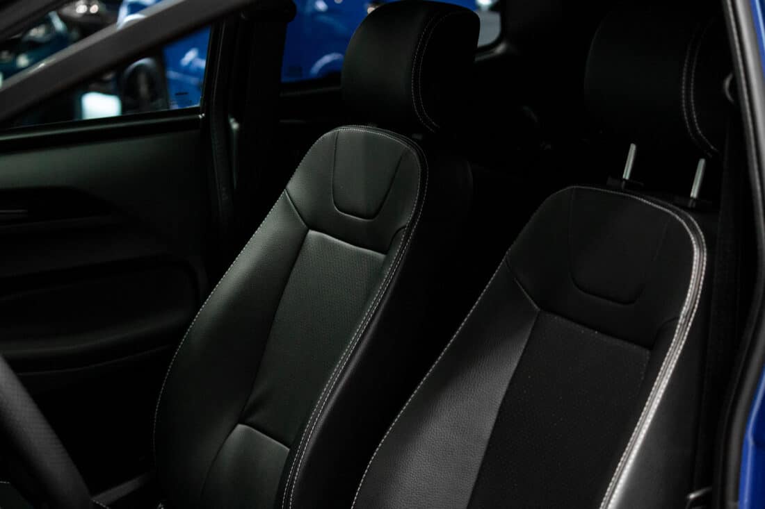 Aixam E City Premium Emotion 2023 Brommobiel Occasion Saffierblauw Metallic 100 Elektrisch