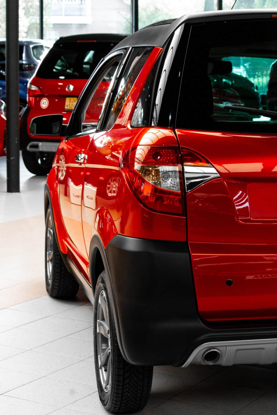 Aixam Crossline Premium Vision 2015 Brommobiel Occasion Parelmoerrood Metallic Aixam Crossline Premium Vision 2015 Brommobiel Occasion Parelmoerrood Metallic