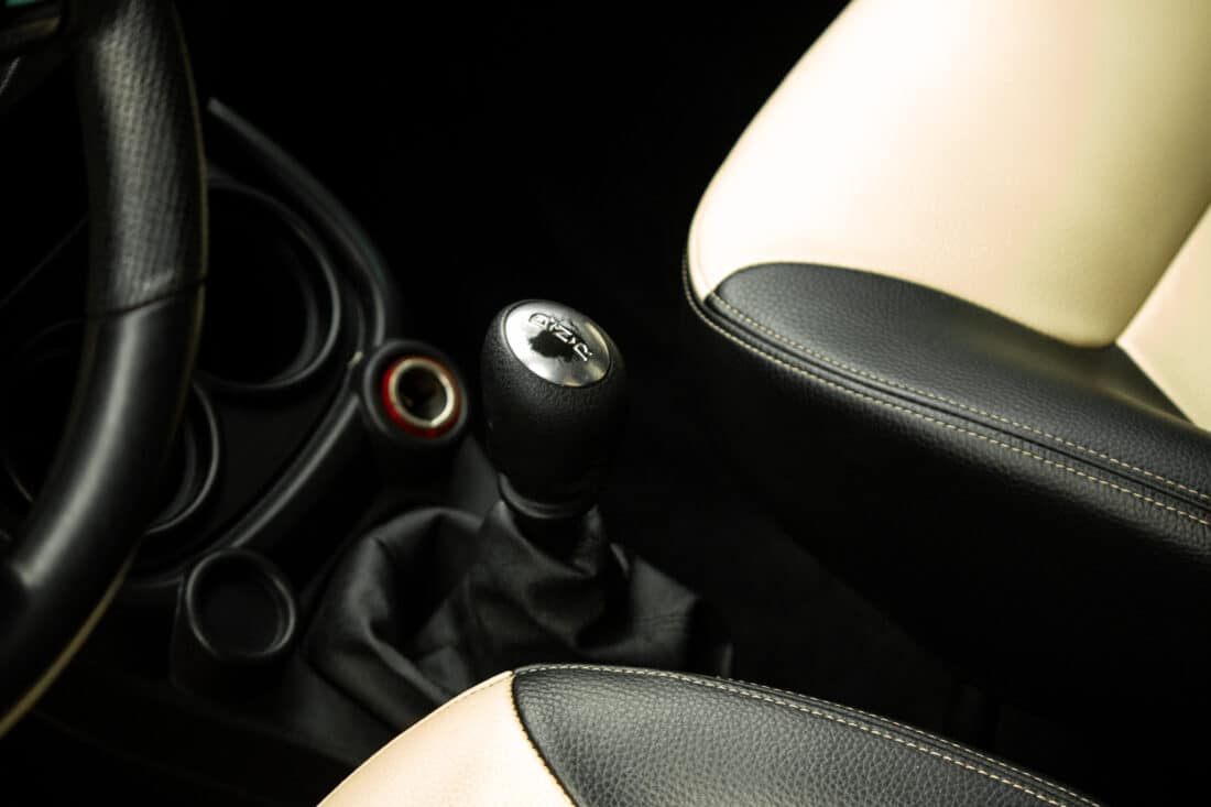 Aixam Crossline Premium Vision 2015 Brommobiel Occasion Parelmoerrood Metallic Aixam Crossline Premium Vision 2015 Brommobiel Occasion Parelmoerrood Metallic