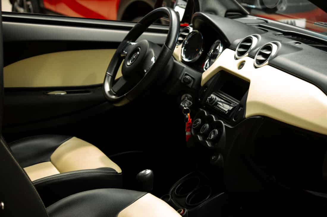 Aixam Crossline Premium Vision 2015 Brommobiel Occasion Parelmoerrood Metallic Aixam Crossline Premium Vision 2015 Brommobiel Occasion Parelmoerrood Metallic