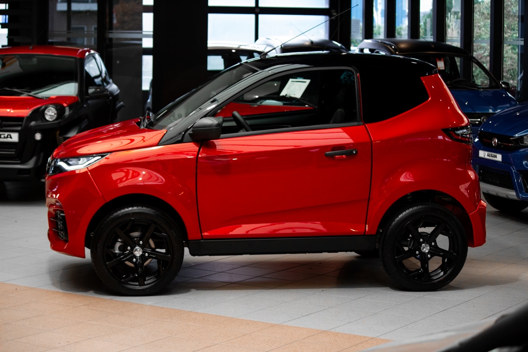 Aixam E City Sport Ambition 2025 Brommobiel Elektrisch Parelmoerrood Metallic