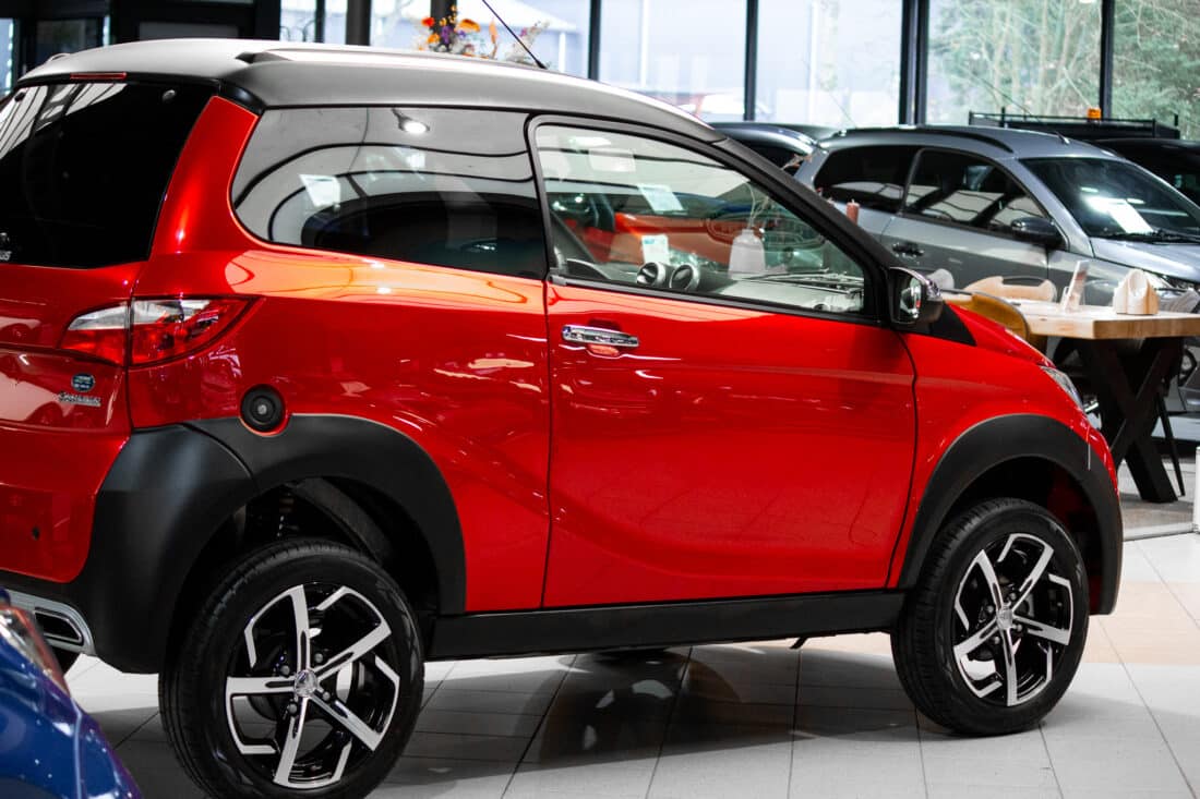 Aixam Crossover Premium Emotion Brommobiel Occasion Parelmoerrood Metallic