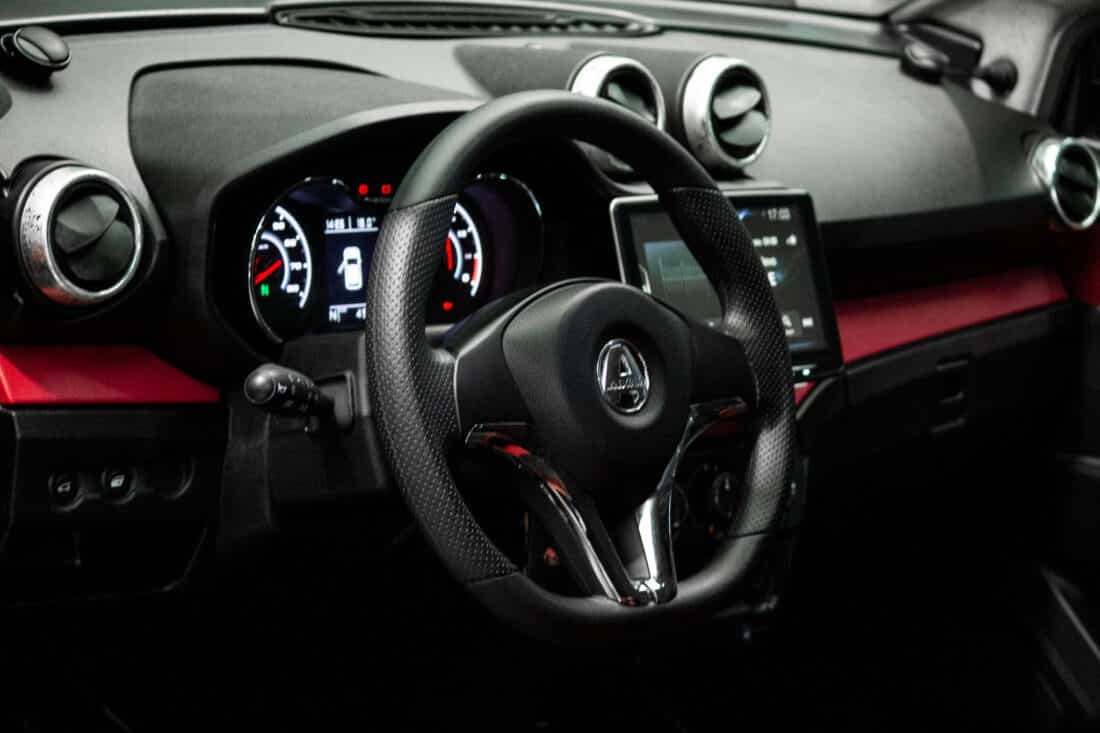 Aixam Crossover Premium Emotion Brommobiel Occasion Parelmoerrood Metallic