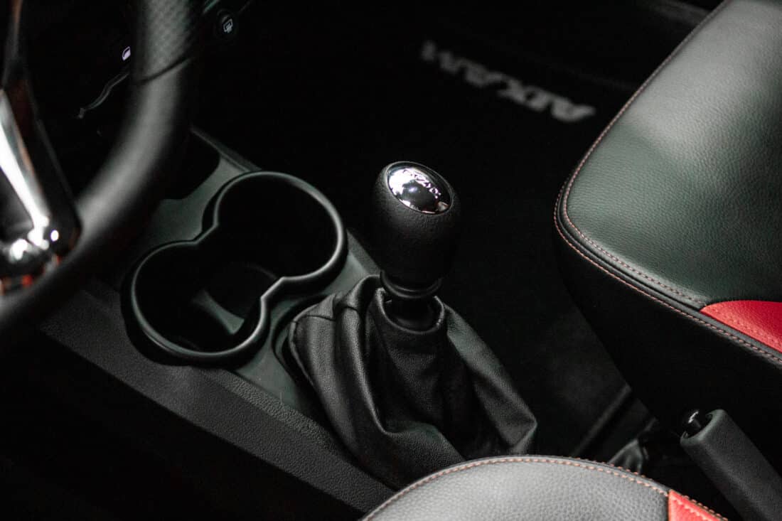 Aixam Crossover Premium Emotion Brommobiel Occasion Parelmoerrood Metallic