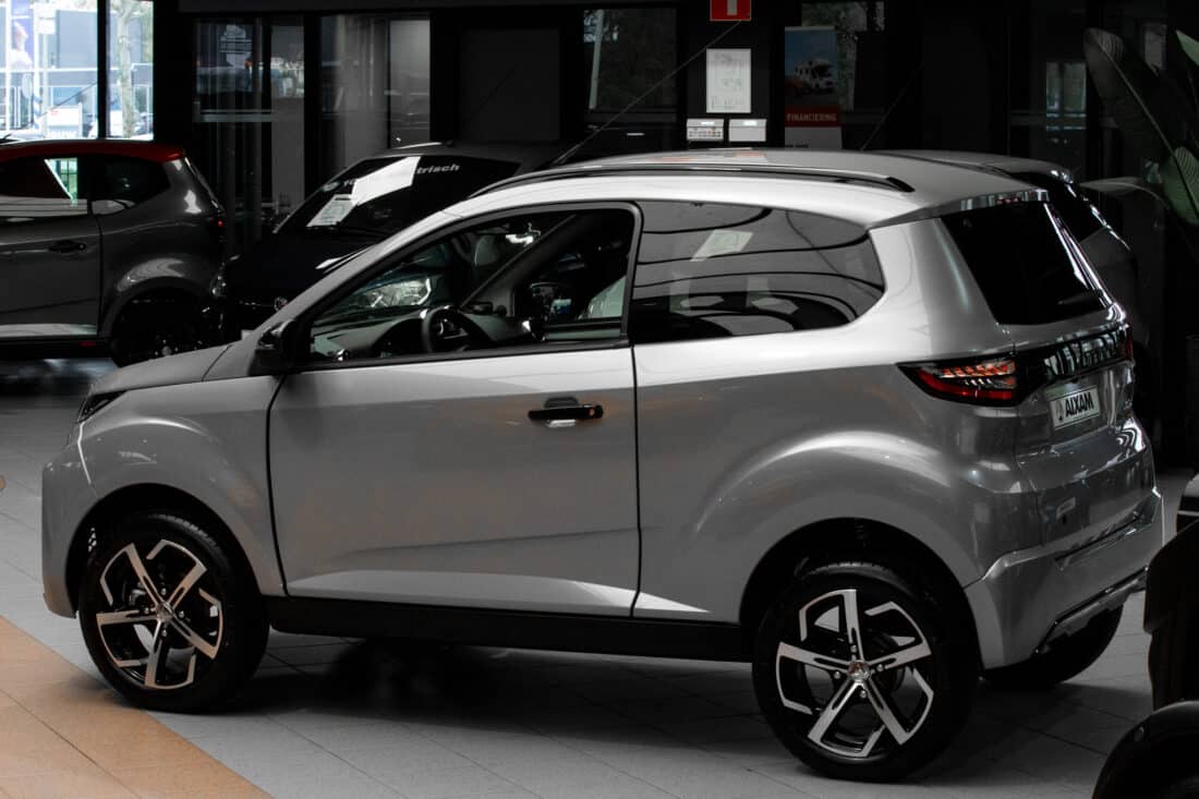 Aixam E Crossover Premium Ambition 2025 Brommobiel Elektrisch Zilvergrijs Metallic