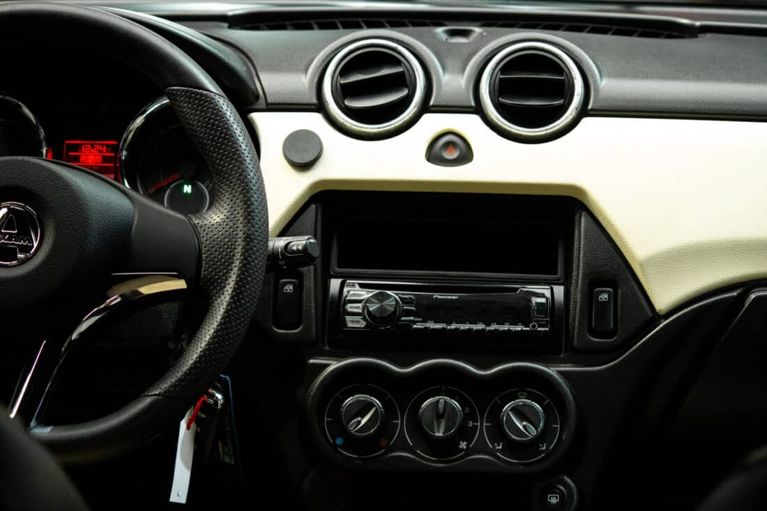 Aixam Coupe Premium Sensation 2018 Brommobiel Occasion Parelmoerwit Metallic