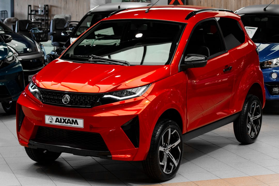 Aixam Crossover Premium Ambition E5 2025 Brommobiel Parelmoerrood Metallic Aixam Crossover Premium Ambition E5 2025 Brommobiel Parelmoerrood Metallic