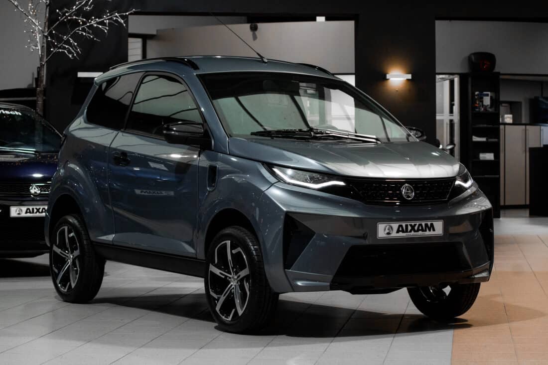 Aixam E Crossover Premium Ambition 2025 Brommobiel Occasion Titaniumgrijs Metallic 100 Elektrisch