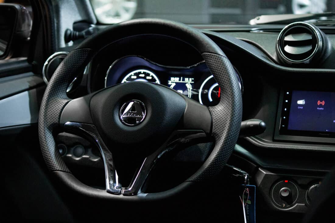 Aixam E Crossover Premium Ambition 2025 Brommobiel Occasion Titaniumgrijs Metallic 100 Elektrisch