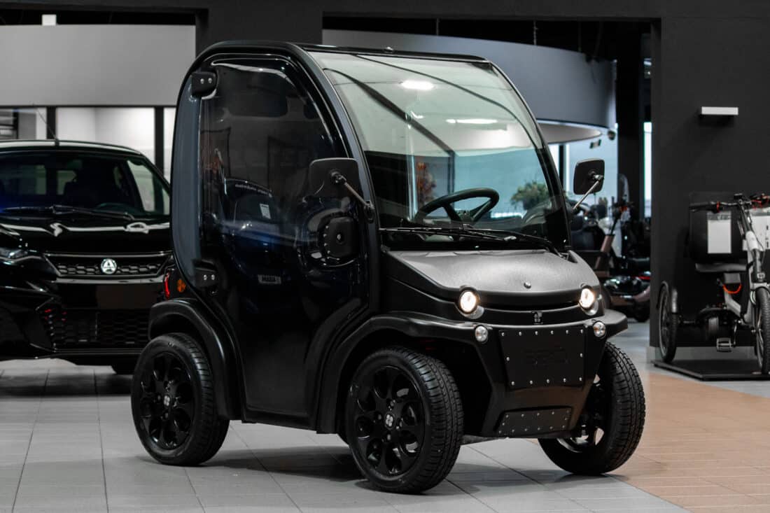 Estrima Biro Black Limited Edition 2018 Brommobiel Occasion Estrima Biro Black Limited Edition 2018 Brommobiel Occasion