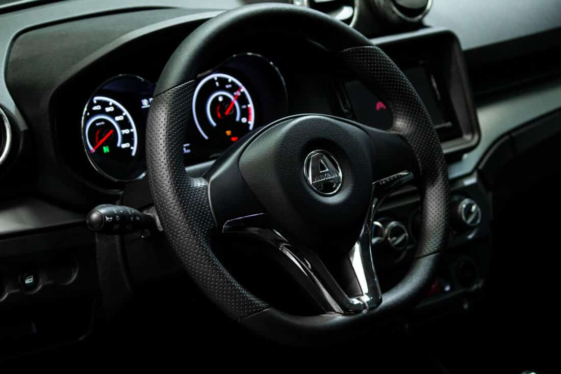 Aixam Crossover Premium Emotion 2021 Brommobiel Occasion Saffierblauw Metallic Airco Aixam Crossover Premium Emotion 2021 Brommobiel Occasion Saffierblauw Metallic Airco