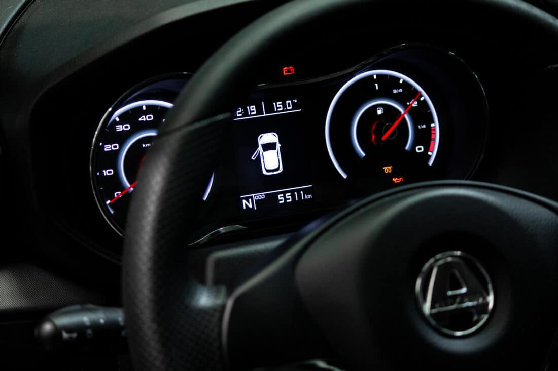 Aixam Crossover Premium Emotion 2021 Brommobiel Occasion Saffierblauw Metallic Airco Aixam Crossover Premium Emotion 2021 Brommobiel Occasion Saffierblauw Metallic Airco