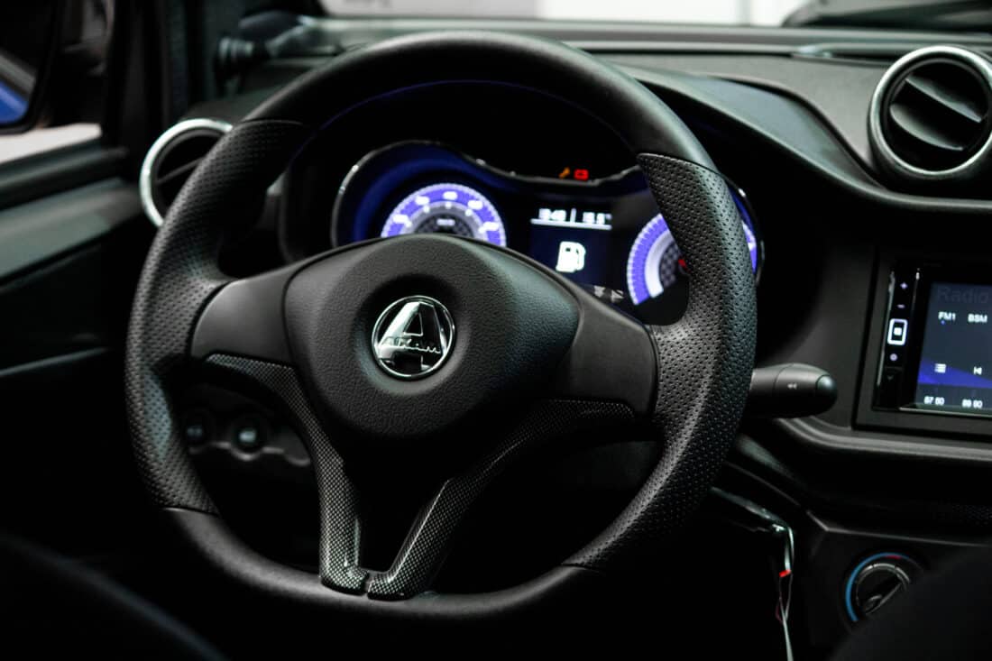 Aixam Coup Gti Emotion 2023 Brommobiel Occasion Saffierblauw Metallic Aixam Coup Gti Emotion 2023 Brommobiel Occasion Saffierblauw Metallic