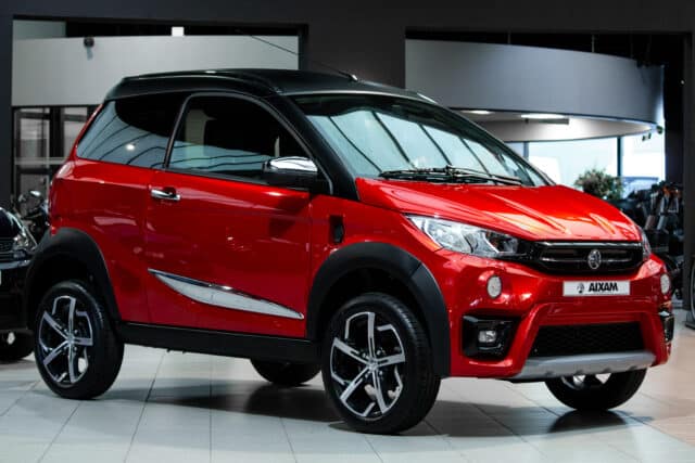 Aixam E Crossover Premium Emotion 2024 Brommobiel Occasion Parelmoerrood Metallic 100 Elektrisch