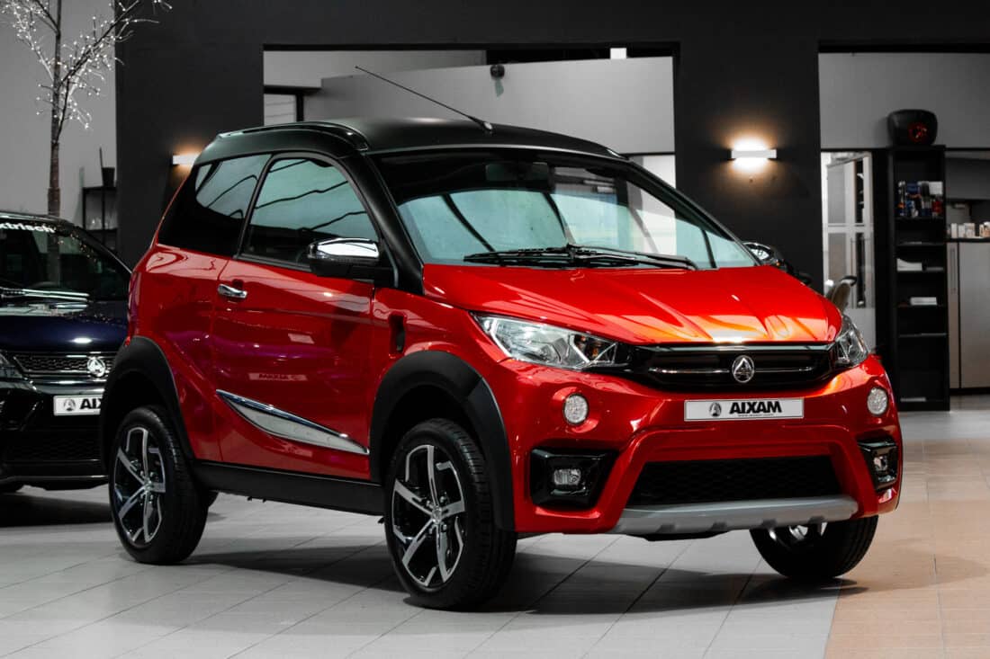 Aixam E Crossover Premium Emotion 2024 Brommobiel Occasion Parelmoerrood Metallic 100 Elektrisch