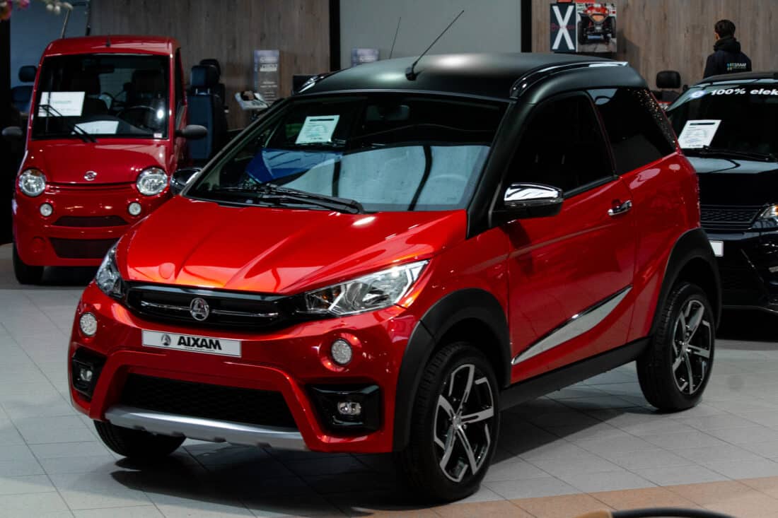 Aixam E Crossover Premium Emotion 2024 Brommobiel Occasion Parelmoerrood Metallic 100 Elektrisch