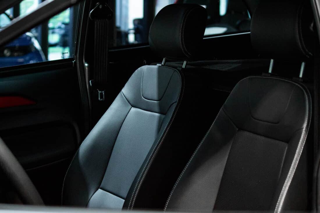 Aixam E Crossover Premium Emotion 2024 Brommobiel Occasion Parelmoerrood Metallic 100 Elektrisch