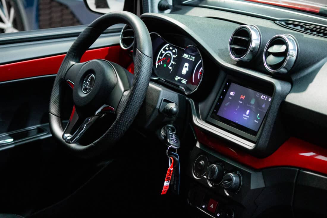 Aixam E Crossover Premium Emotion 2024 Brommobiel Occasion Parelmoerrood Metallic 100 Elektrisch