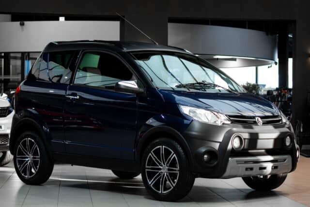 Aixam Crossline Sensation 2016 Brommobiel Occasion Marineblauw Metallic