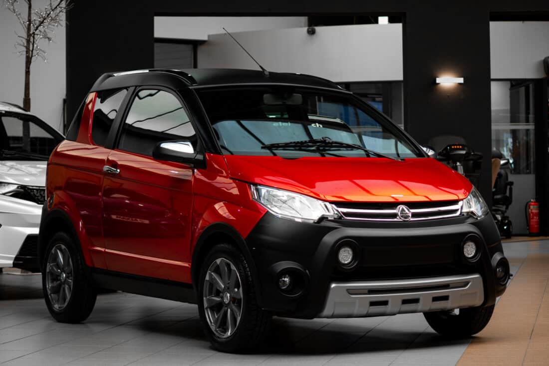 Aixam Crossline Sensation 2016 Brommobiel Occasion Parelmoerrood Metallic