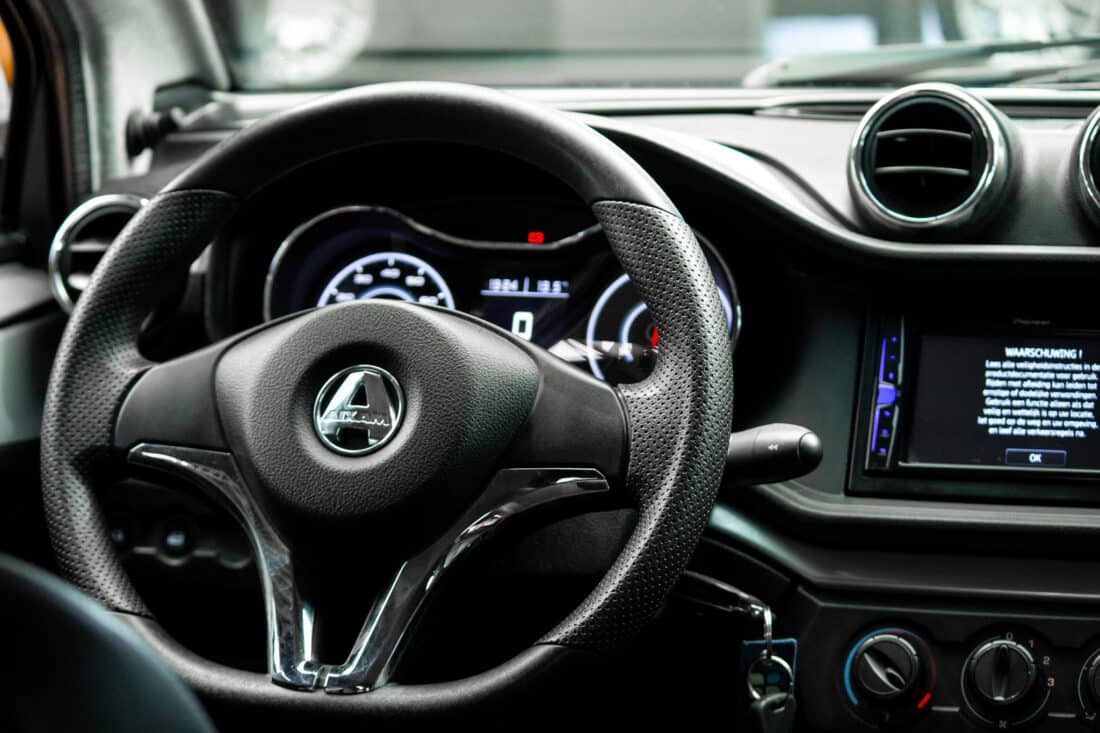 Aixam Crossover Premium Emotion 2021 Brommobiel Occasion Zilvergrijs Metallic