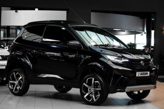 Aixam Crossover Premium Ambition E5 2026 Brommobiel Zwart